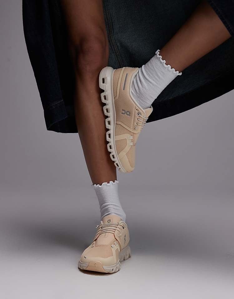 On Cloud 6 Blonde Dew Lifestyle Sneakers