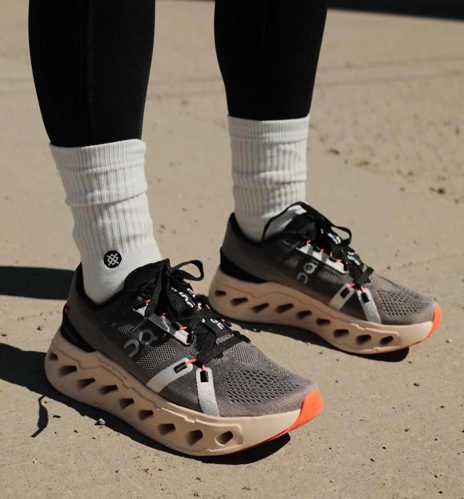 On Cloudeclipse Fade Sand Running Shoes