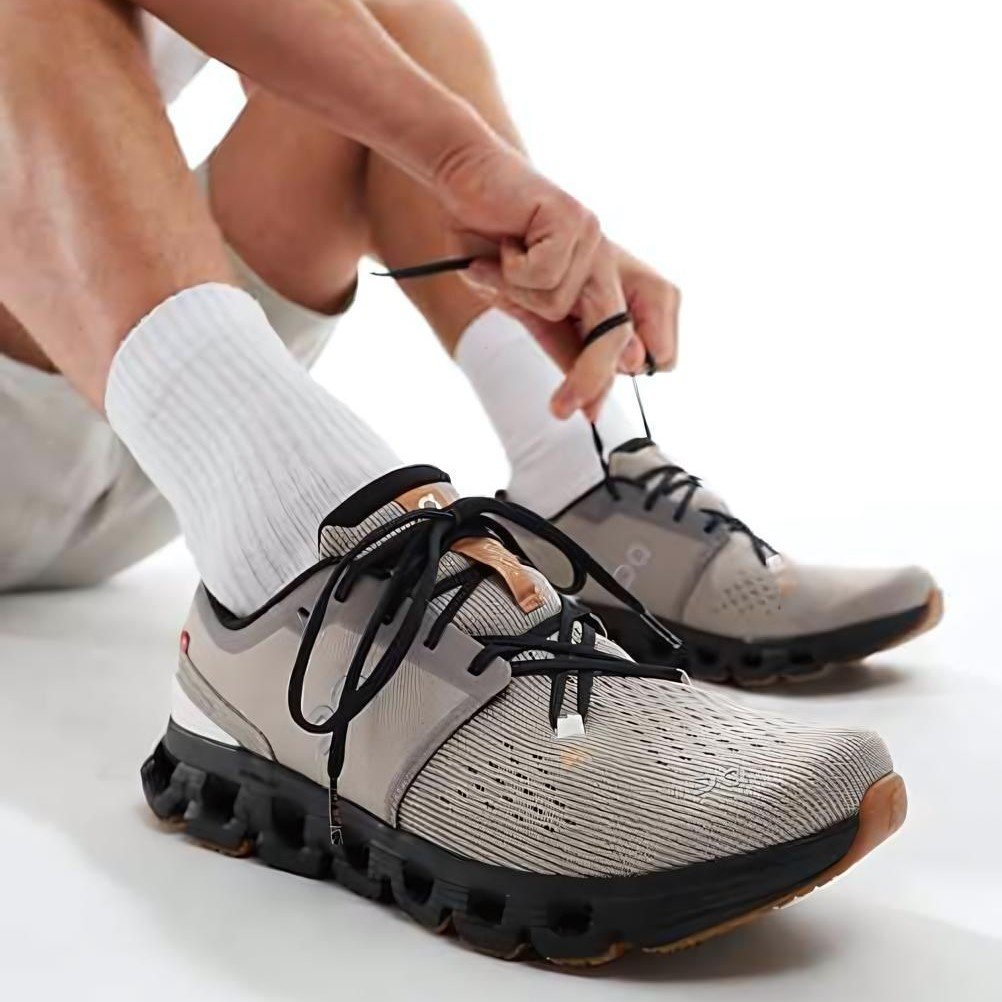 On Cloud X 4 Fog Black Training Shoes