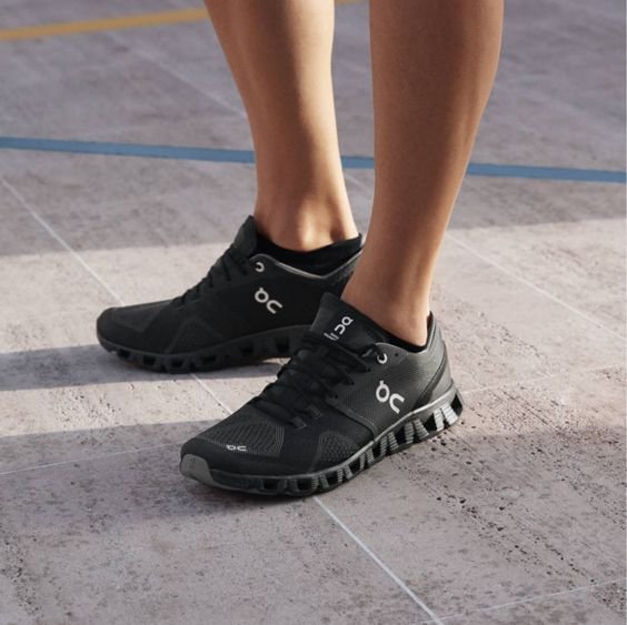 On Cloud X Full Black Training Shoes