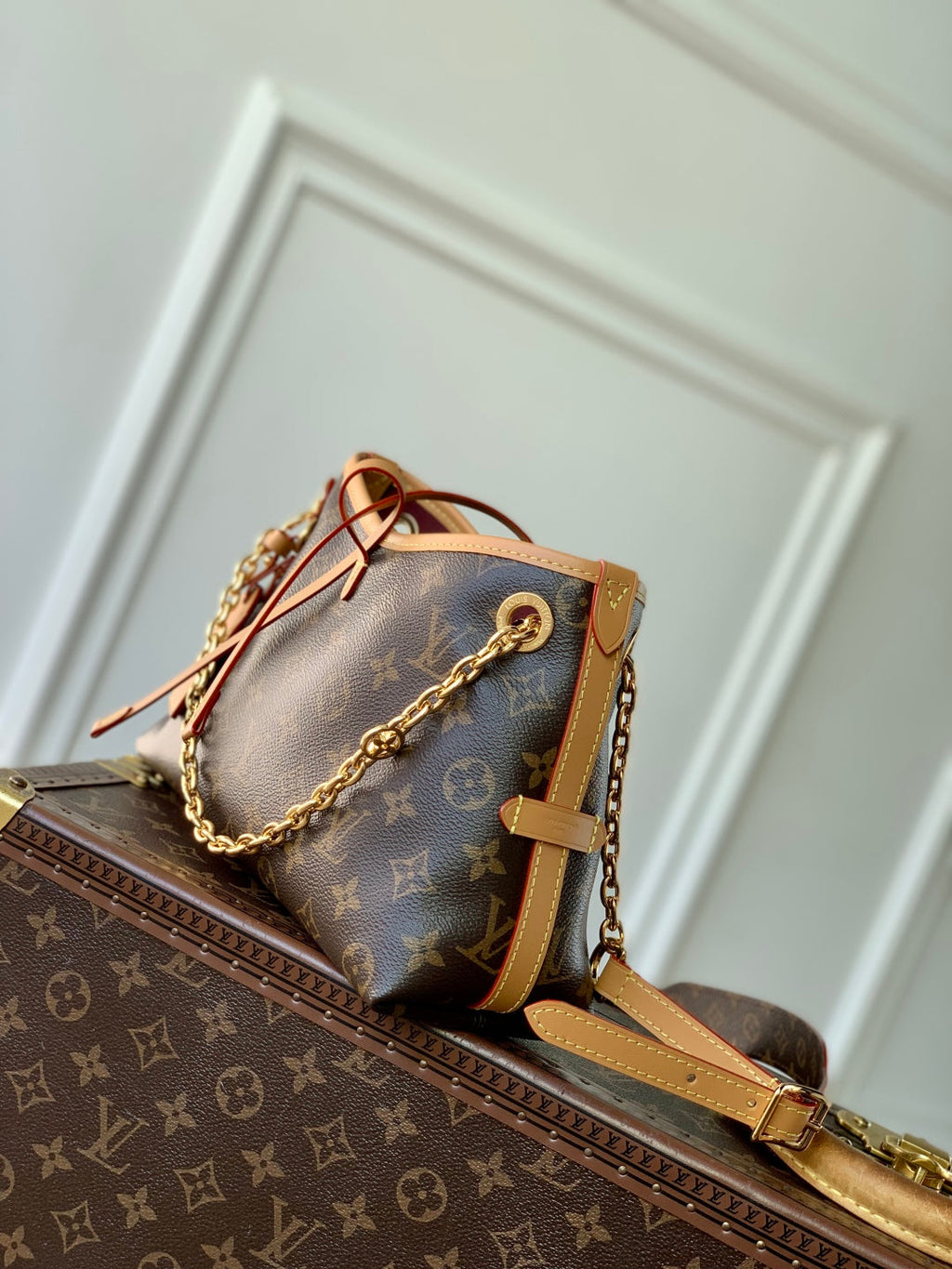 Louis Vuitton Carry All 26 in Brown Monogram Canvas and Calfskin Gold Hardware Bag