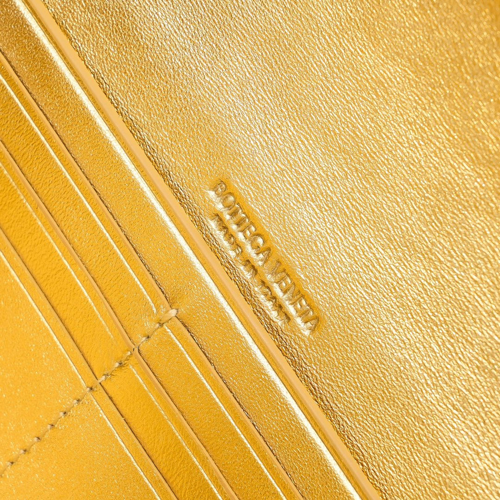 Bottega Veneta Long Clutch Andiamo 31 Gold Metalic Leather Ghw
