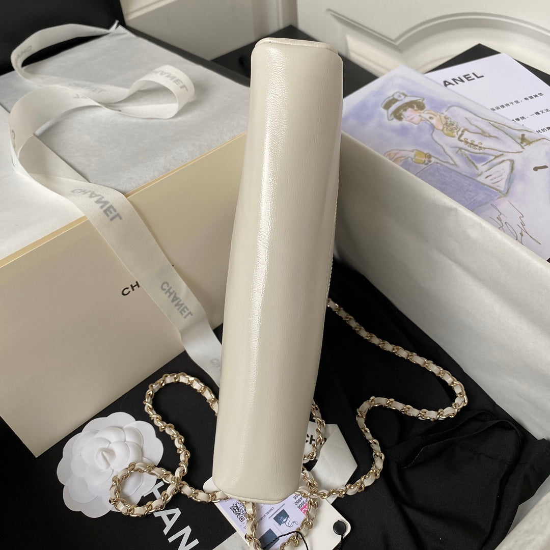 Chanel 25S Top Handle 20 cm in Cream White Lambskin Bag