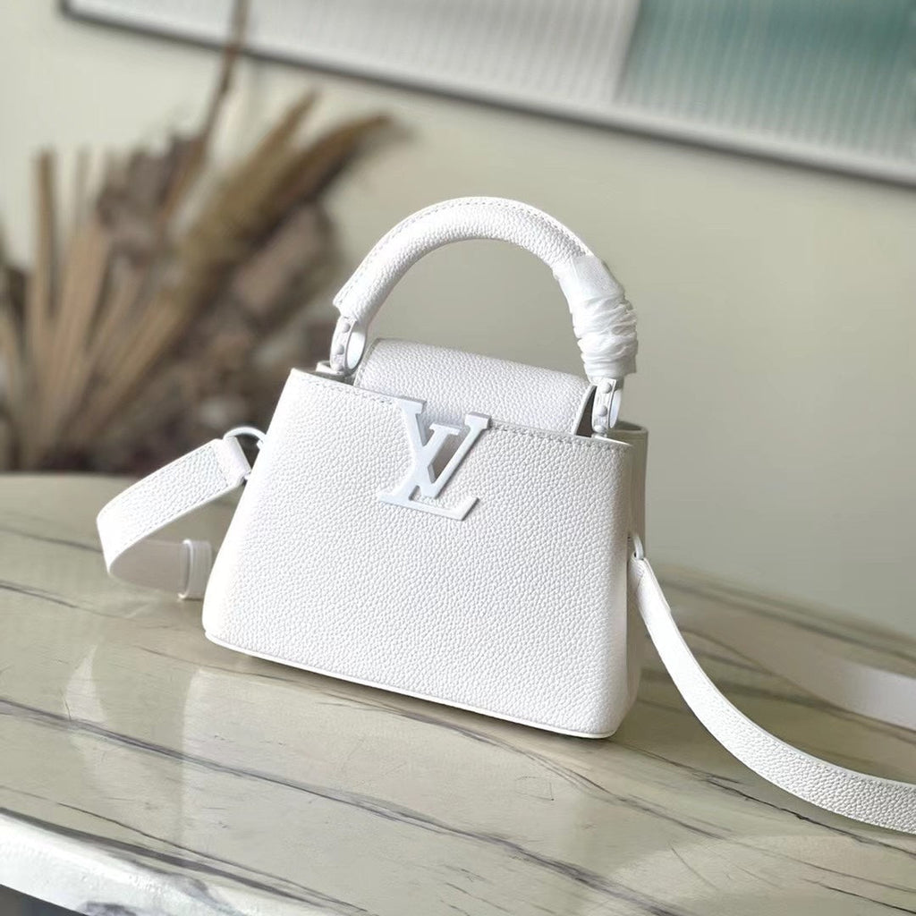 Louis Vuitton Capucines East-West Mini 21 in White Taurillon Bag