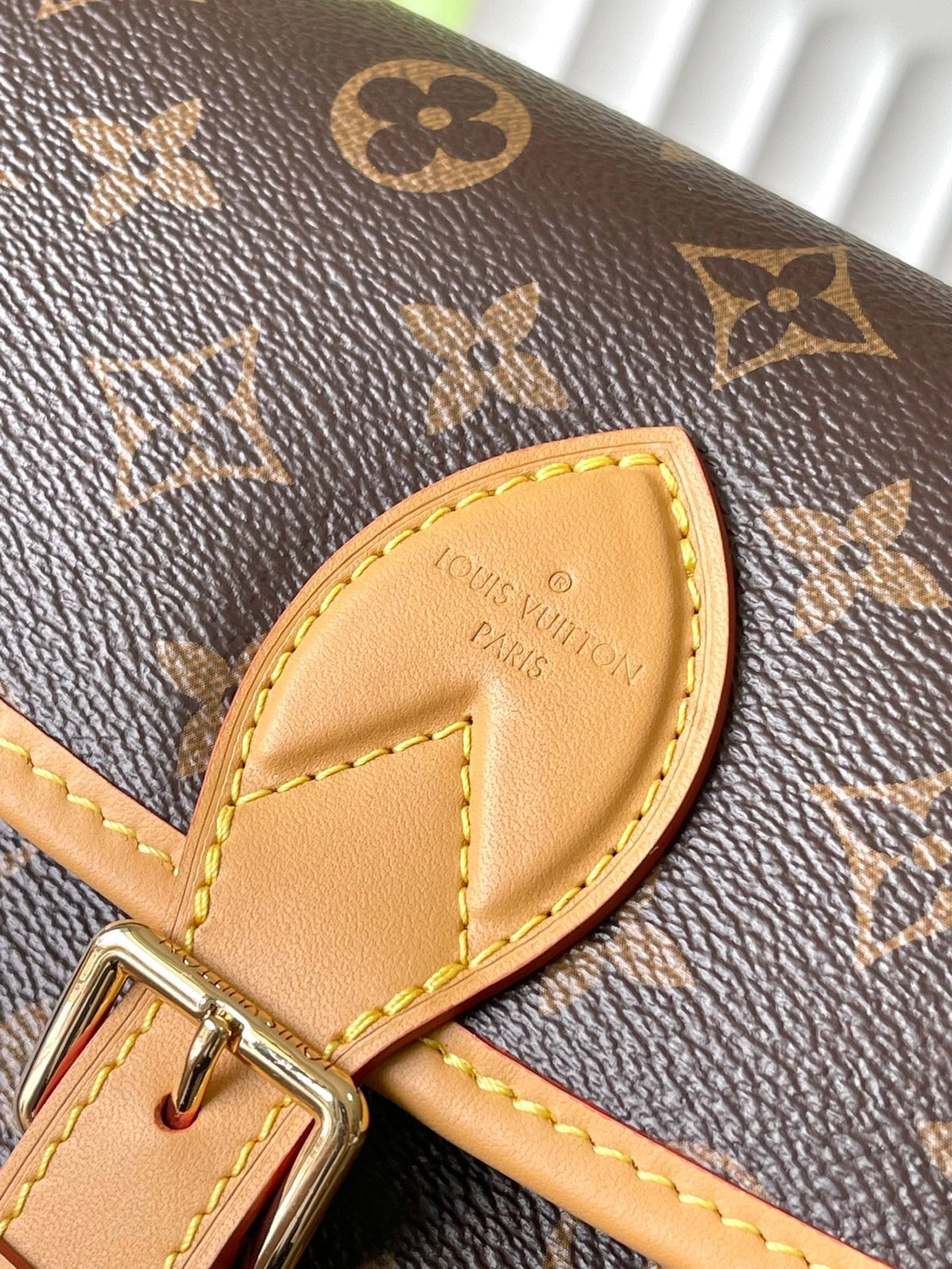 Louis Vuitton Diane 25 in Brown Monogram Canvas Tanned Cowhide Bag