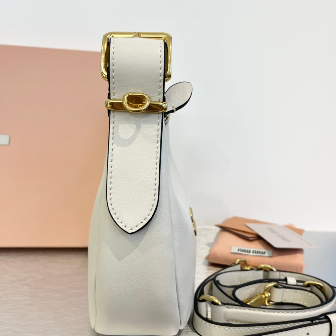 Hobo 20 Bag in White Calfskin
