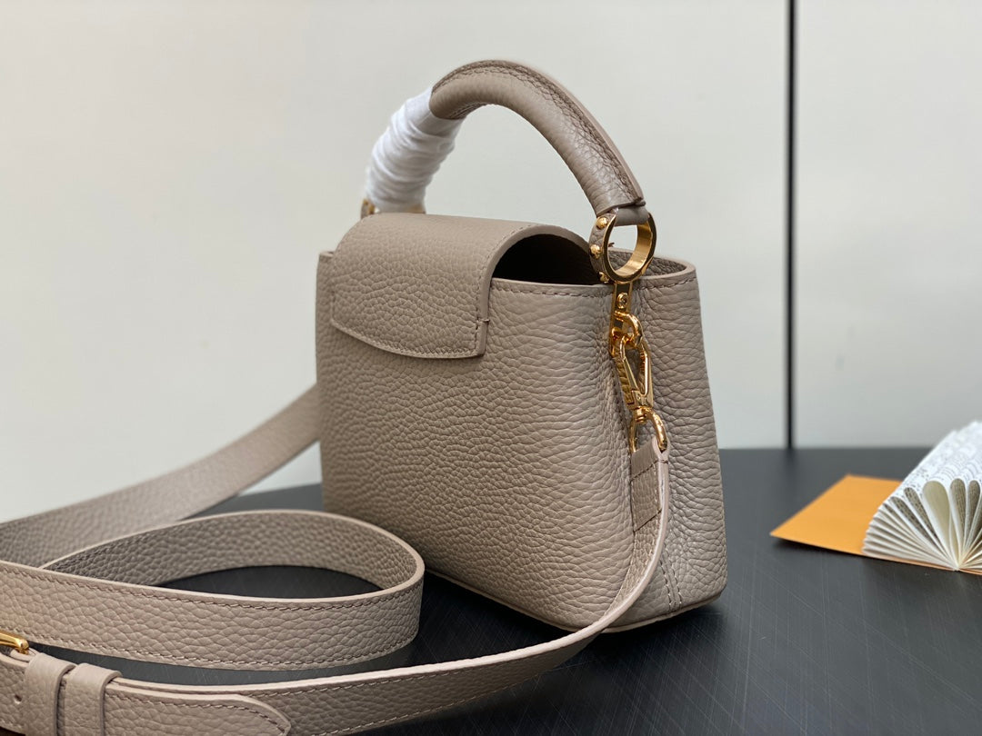 Louis Vuitton Capucines Mini 21 in Khaki Brown Taurillon Bag