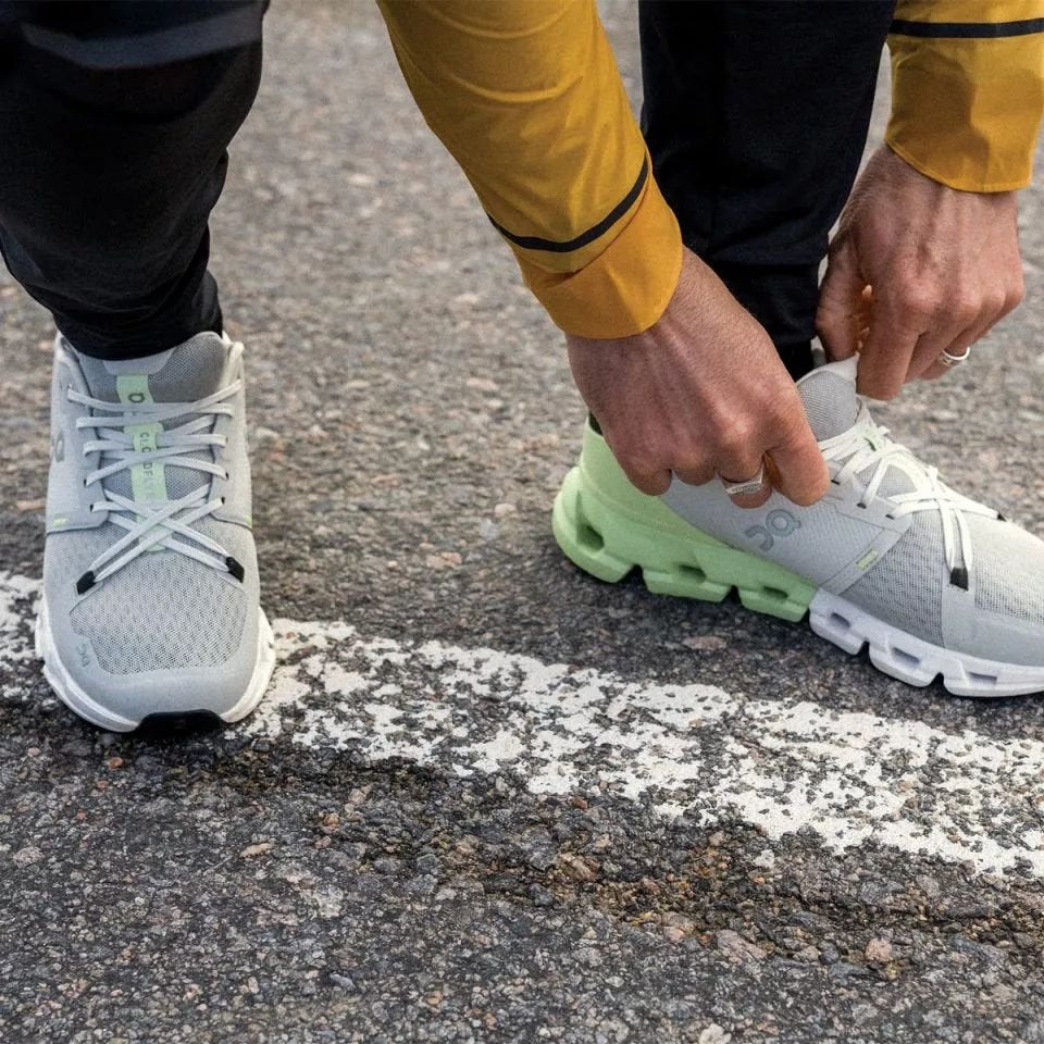 On Cloudflyer 4 Running Shoes