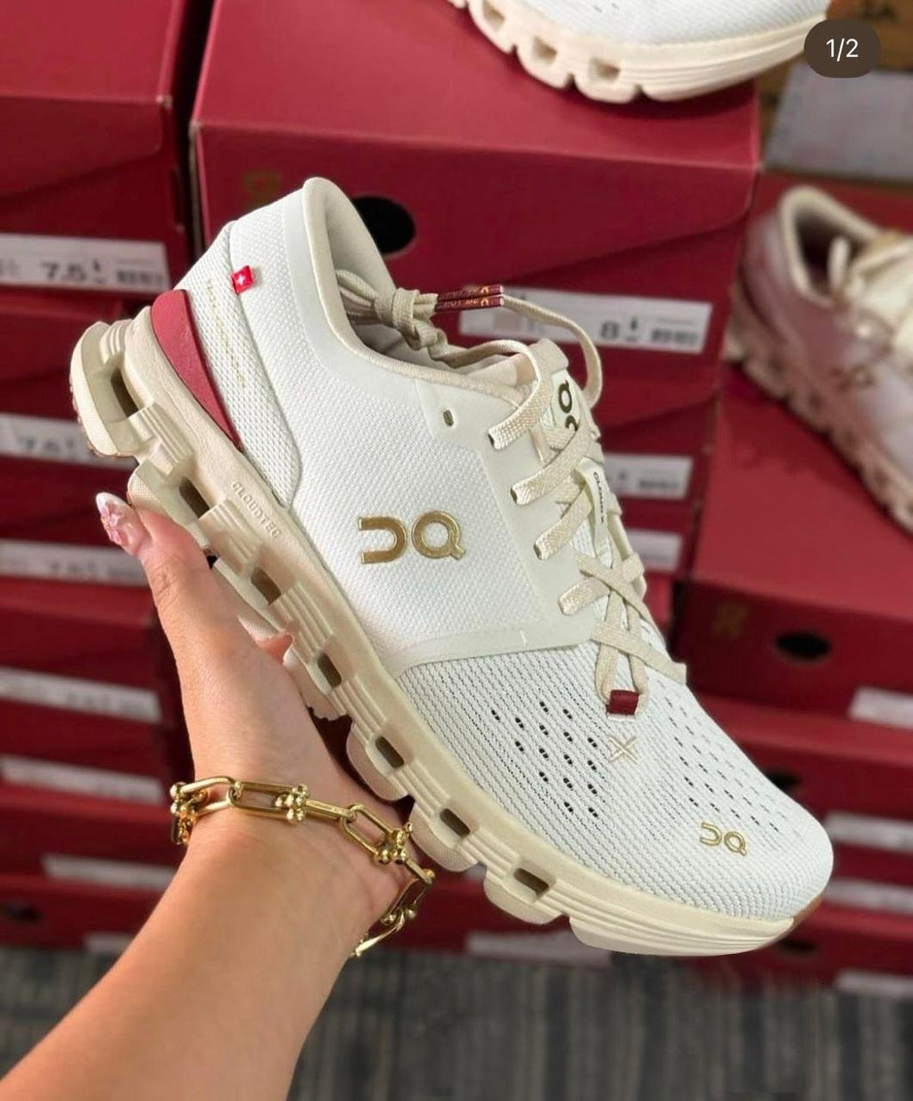 On Cloud X 4 Training Shoes