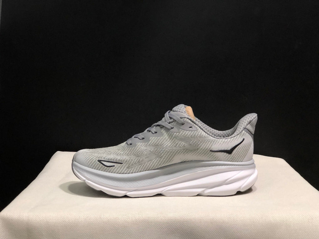 HOKA ONE ONE Clifton 9